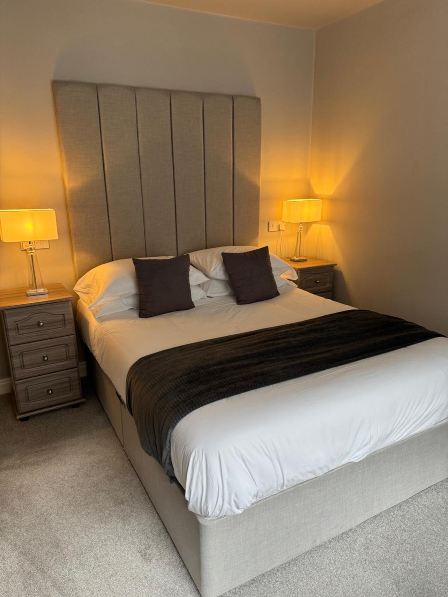 Beach House Apartment On Ground Floor With Sea View - Pet Friendly كليفليز المظهر الخارجي الصورة