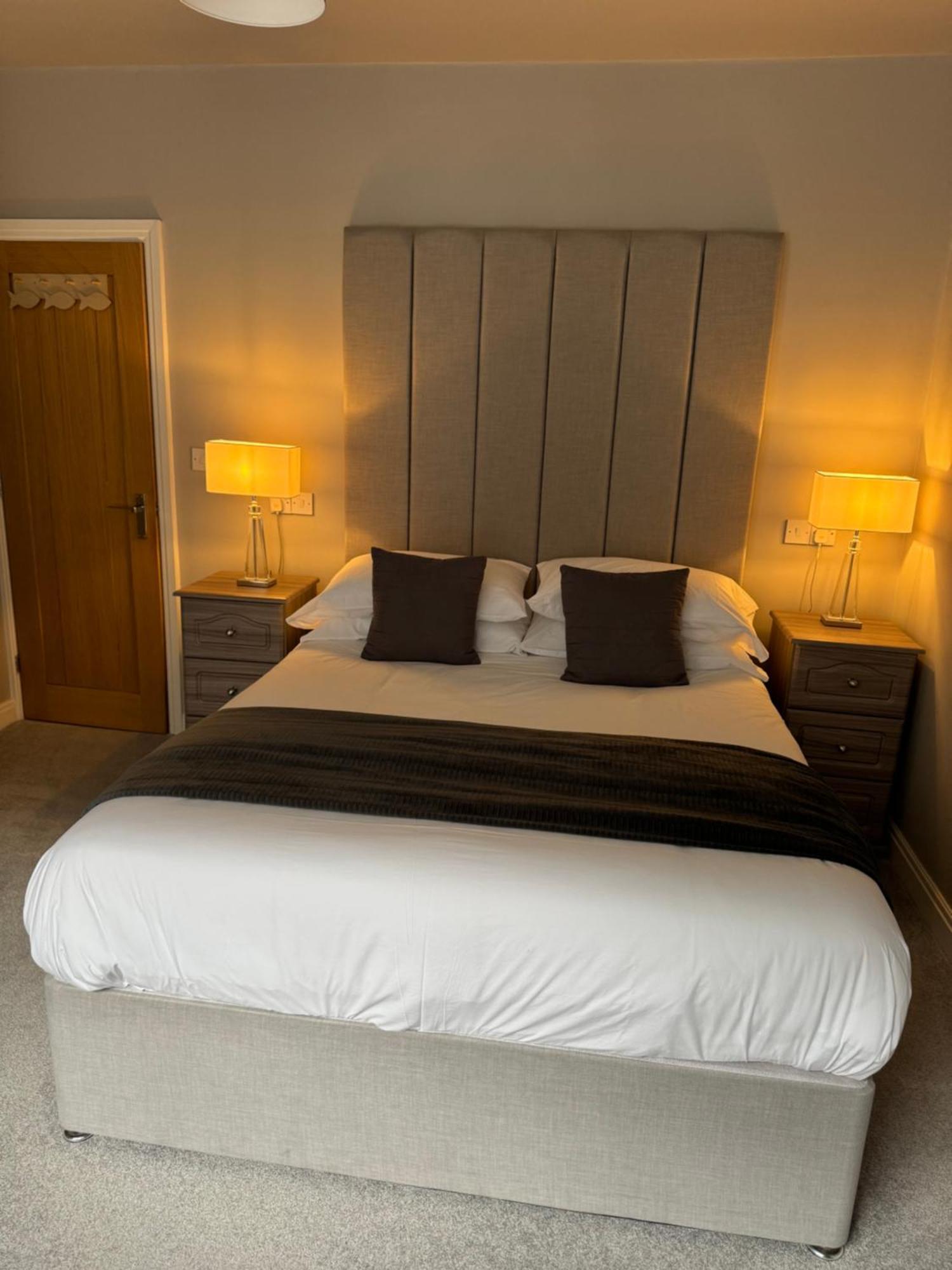 Beach House Apartment On Ground Floor With Sea View - Pet Friendly كليفليز المظهر الخارجي الصورة