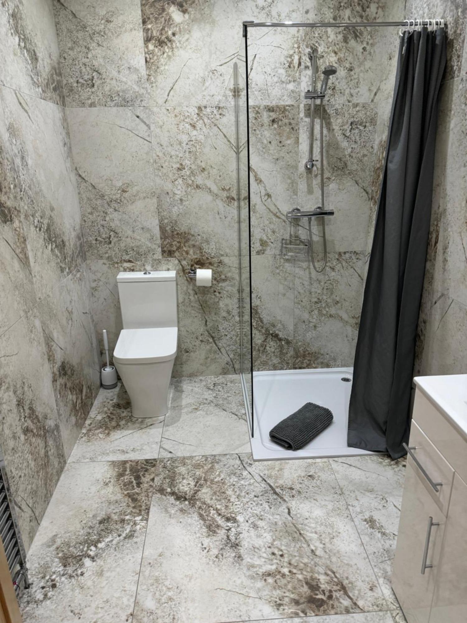 Beach House Apartment On Ground Floor With Sea View - Pet Friendly كليفليز المظهر الخارجي الصورة